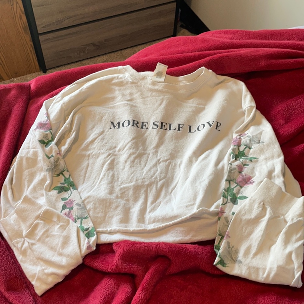 long sleeve crop top